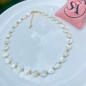 Sea shell choker